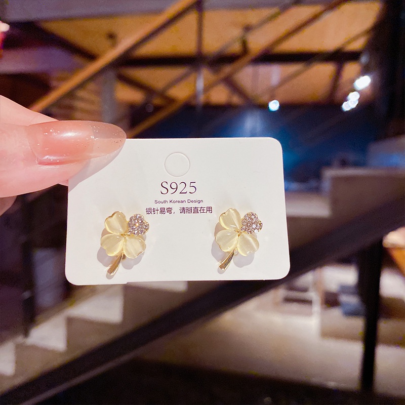 Bông Tai Mạ Bạc 925 Hình Cánh Hoa Siêu Nữ Tính Phong Cách Hàn Quốc Mới