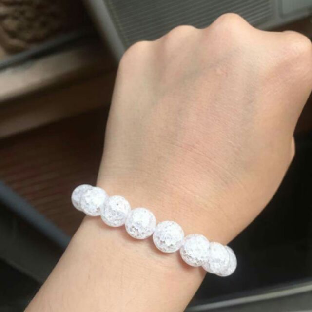Đá thạch anh nứt.