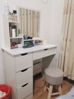Bàn Trang Điểm