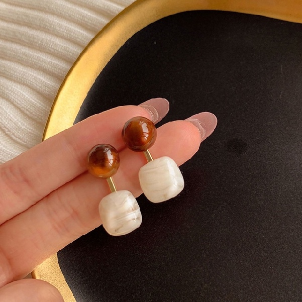 Khuyên Tai Đính Hạt Ngọc Trai Kiểu Hàn Quốc Thanh Lịch