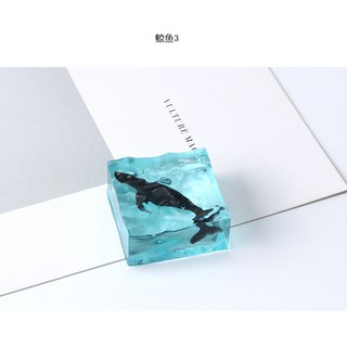 Mô hình Cá voi lưng gù trang trí Resin