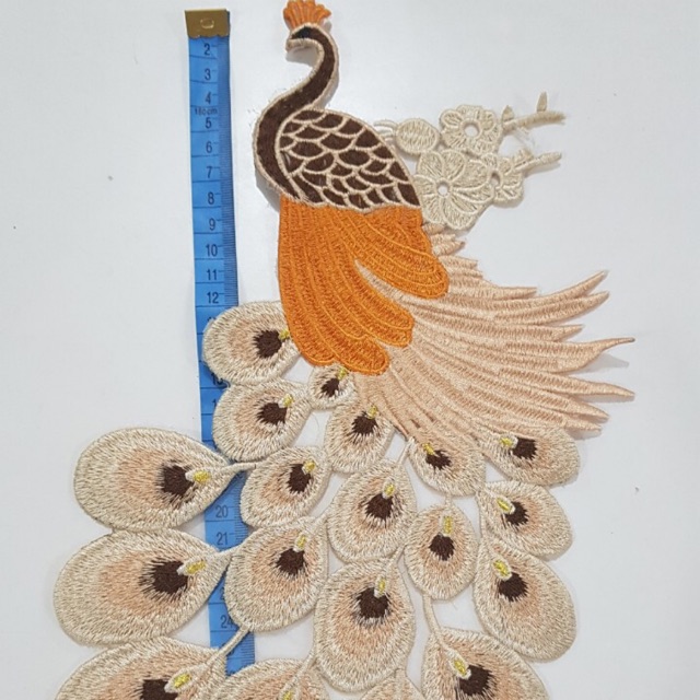Chú công chuẩn đẹp mã 147