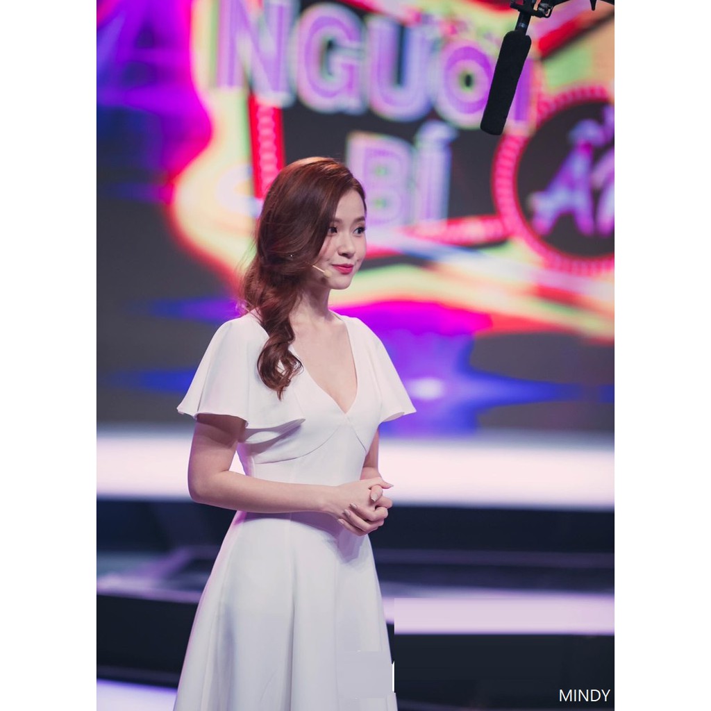 Đầm xoè cổ V đan dây lưng Mindy dress - Đầm đi tiệc thiết kế | BigBuy360 - bigbuy360.vn