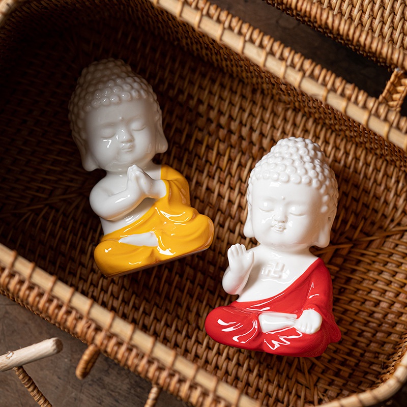 Tượng Như lai mini màu vàng – đỏ bằng gốm tử cao cấp, tượng phật nhỏ trang trí bàn làm việc, ô tô,  phong thủy