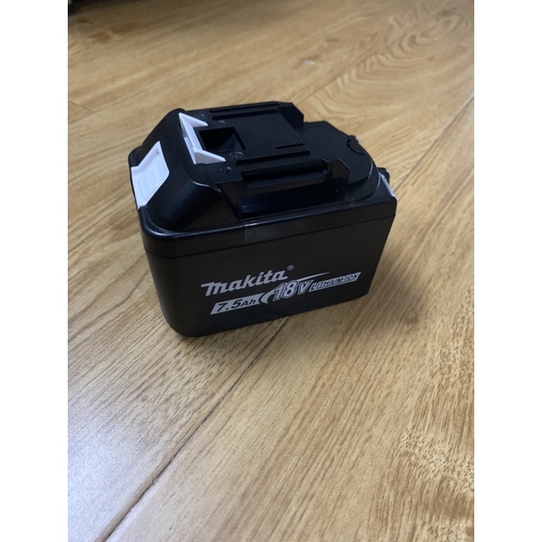 Vỏ Pin Makita loại đẹp có tem đít sạc araptor có báo pin