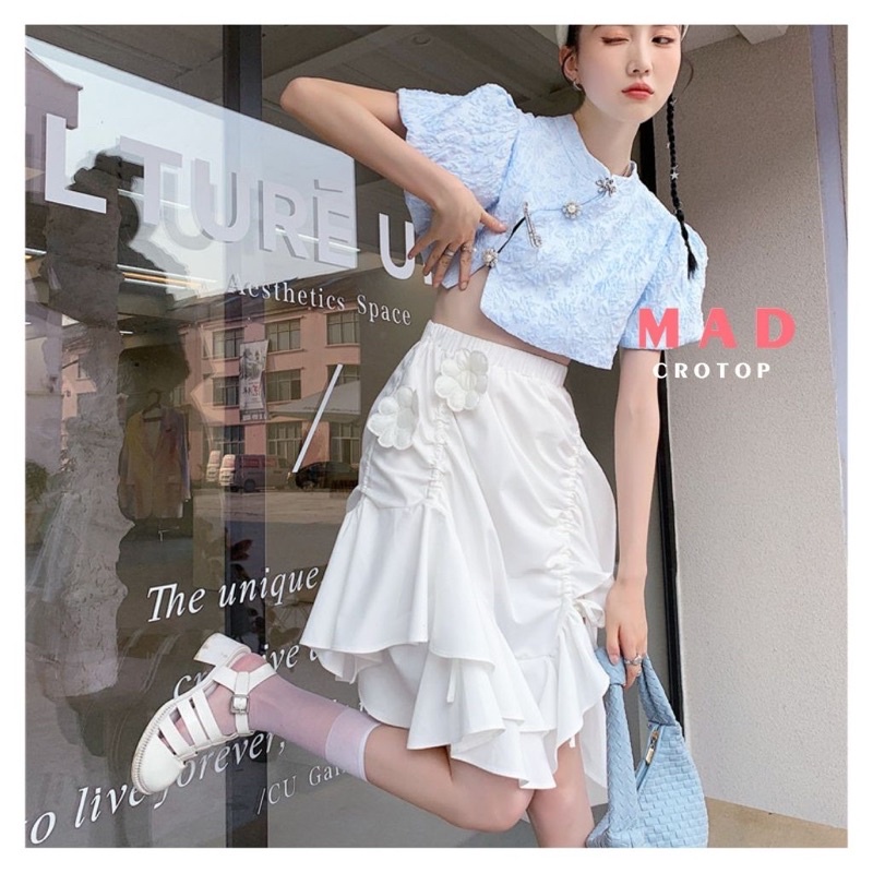 Set Áo Hoa Đính Ghim Quý Phái Và Chân Váy Bèo Nhún Tiểu Thư Kết Hợp Hoàn Hảo MadCrotop DMA104