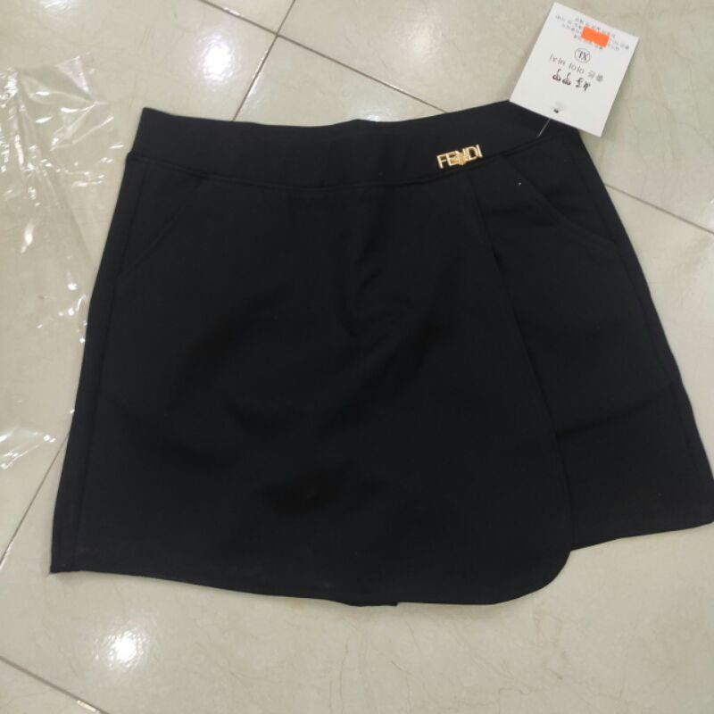 Quần short nữ giả chân váy ngắn Màu Đen cạp chun - Quần đùi nữ ống kiểu vạt chéo chất umi Mặc đi chơi thể thao tập gym