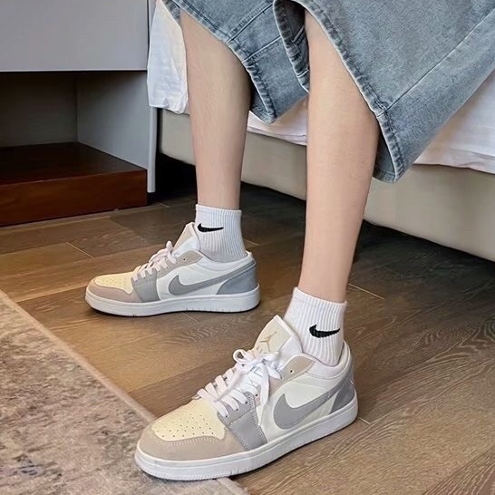 Giày Jordan Cổ Thấp Paris Màu Xám Gót Xanh Nam Nữ, Giày Jordan 1 Low paris Xám Nhạt Bản Đặc Biệt