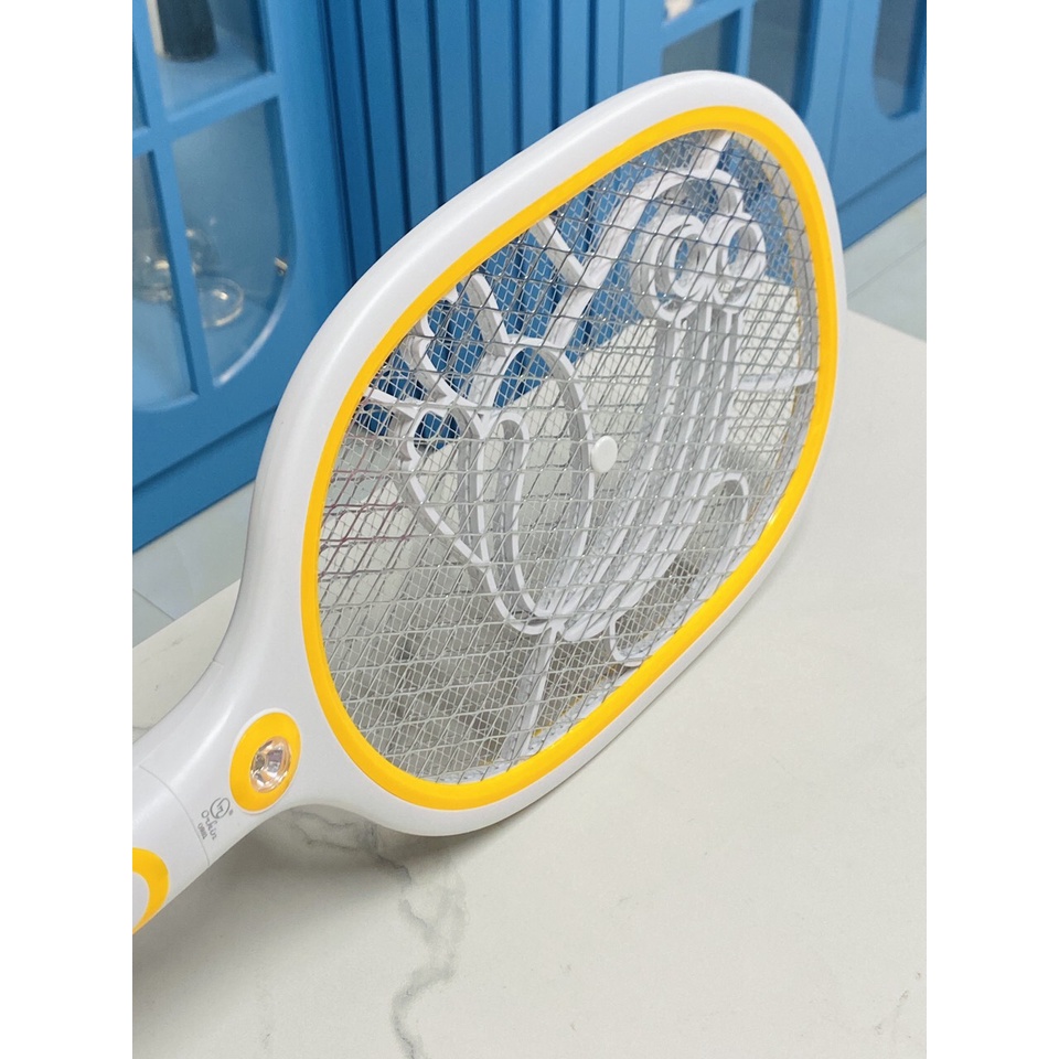 Vợt muỗi Thái Lan cao cấp ORKIN với dây cắm sạc cực tiện lợi và độ bền cao.