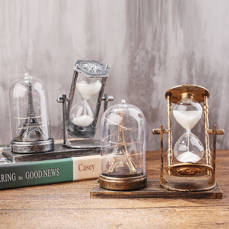 Đồng hồ cát có đèn decor nhà cửa phong cách cổ điển