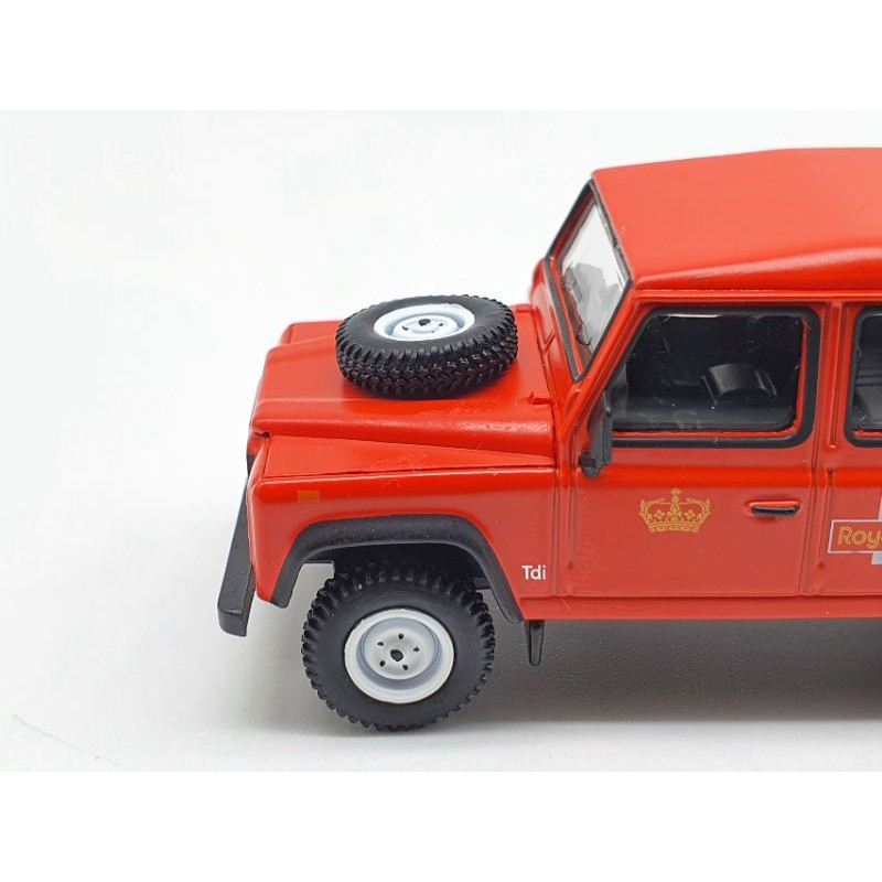 Xe Mô Hình Land Rover Defender 110 Royal Mail Post Bus RHD 1:64 Mini GT (Đỏ)