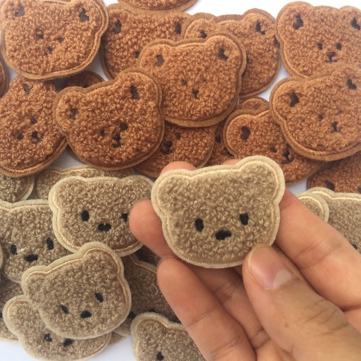 miếng dán gấu trang trí quần áo, sticker trang trí quần áo.