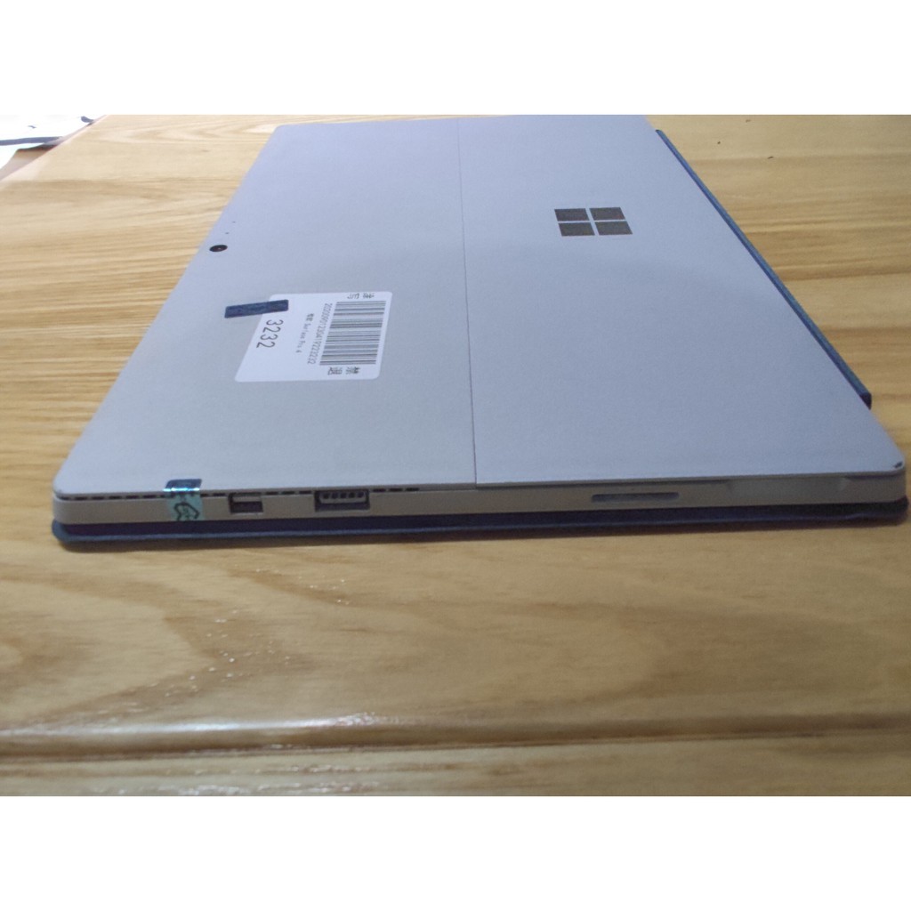 Máy tính bảng kiêm laptop Surface Pro 4 Core i5-6300U/8gb Ram/256gb SSD/12.3 inch 2K HD