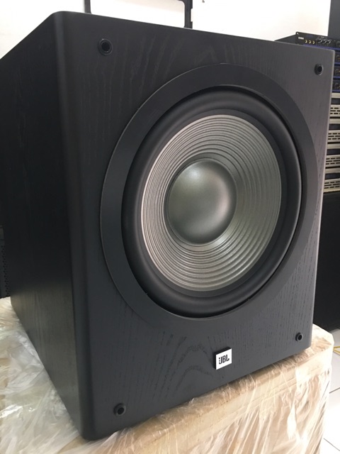 Súp điện JBL 260P