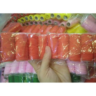 Chỉ tơ buộc hoa