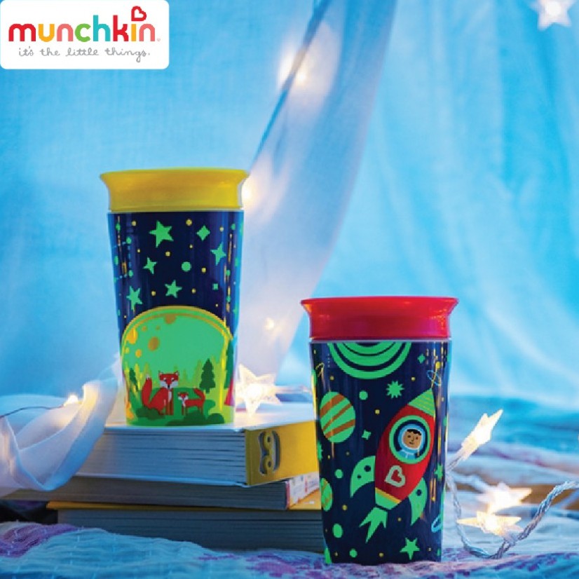 Cốc 360 độ Munchin phát sáng 266ml