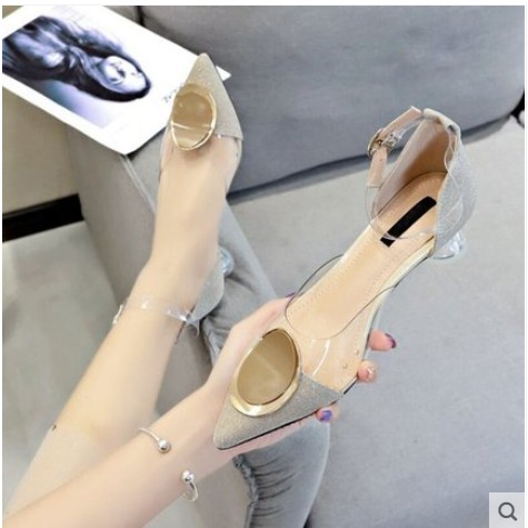 Giầy cao gót mũi nhọn