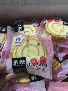 Bánh bông lan cuộn mới