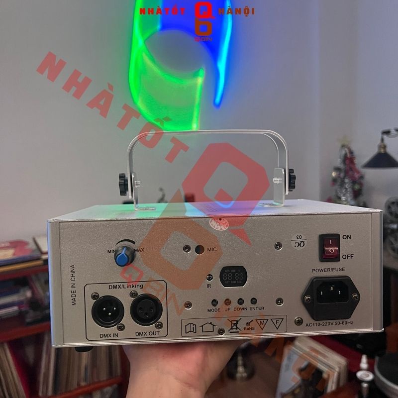 Đèn laser bay phòng 8386 pro hơn 1000 hình hiệu ứng đi cảnh 2D và 3D