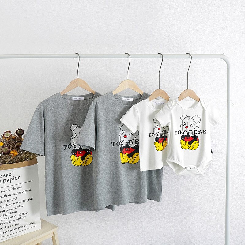 Áo Gia Đình Familylove - Mẫu Áo Gia Đình Gấu Toybear Màu Trắng Và Xám Chất Cotton 100%