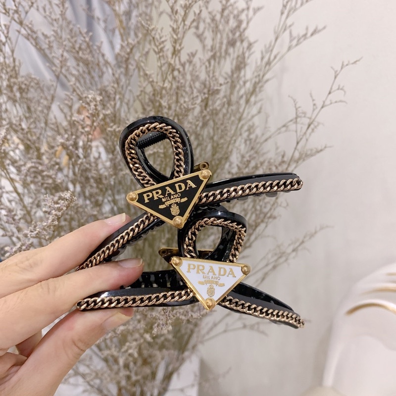 Cặp gắp prada Shop có 2 màu