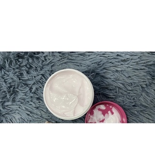 kem massage vitamin e pink 250ml
