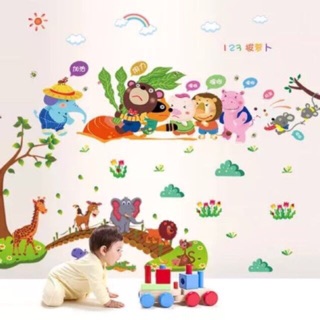 Combo Decal tranh dán tường kết hợp thú qua cầu & gấu nhổ carot