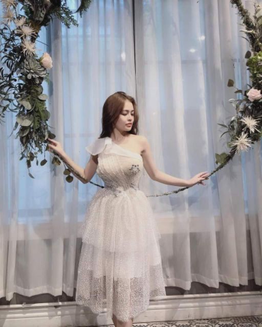 Đầm tầng lệch vai_ hàng thiết kế cao cấp