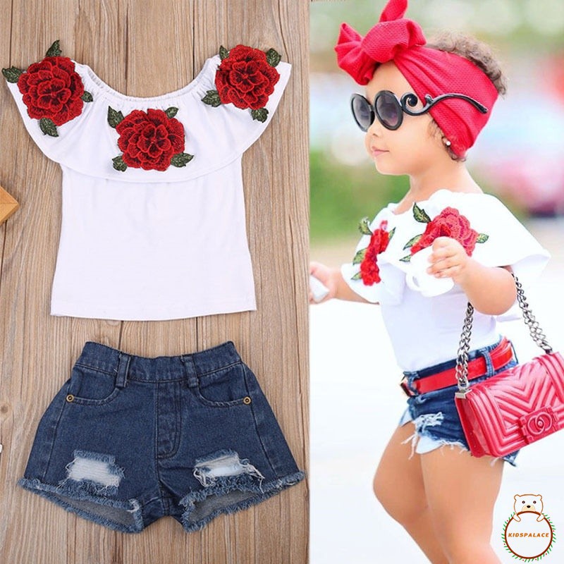 Set áo trễ vai thêu hoa hồng và quần short denim sành điệu cho bé gái