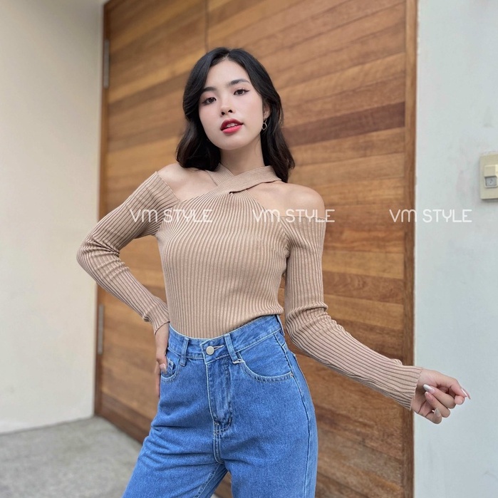 Áo len tay dài cổ chéo hở vai thời trang nữ ulzzang Hàn Quốc Fmstyle Saigon 21ALU12N162102 | BigBuy360 - bigbuy360.vn