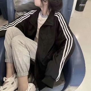 Áo Khoác Sọc Trắng Đen