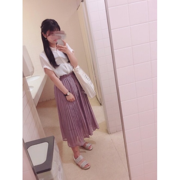 Áo sơmi trắng Gu nhật size xs, s