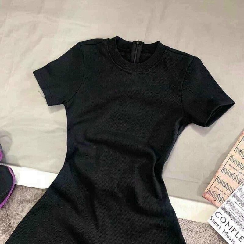 Đầm body tay ngắn, đầm thun ôm dáng xòe màu đen
