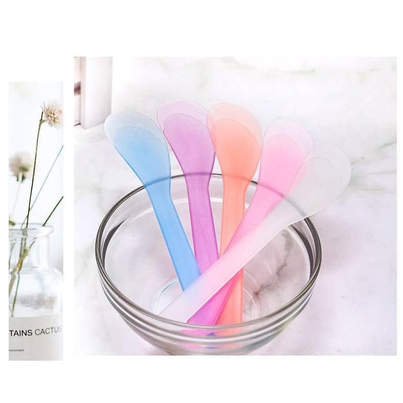 Muỗng phết mặt nạ DIY màu sắc ngẫu nhiên