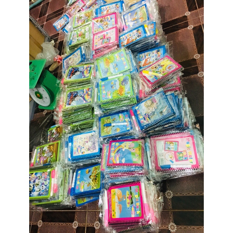 Tranh Tô Màu Nước Ma Thuật Tự Xóa, Sách Tập Tô Thần Kỳ, Magic Water Book Cho Bé Giá Tốt Với 12 Chủ Đề Tặng 1 Bút Tô Màu