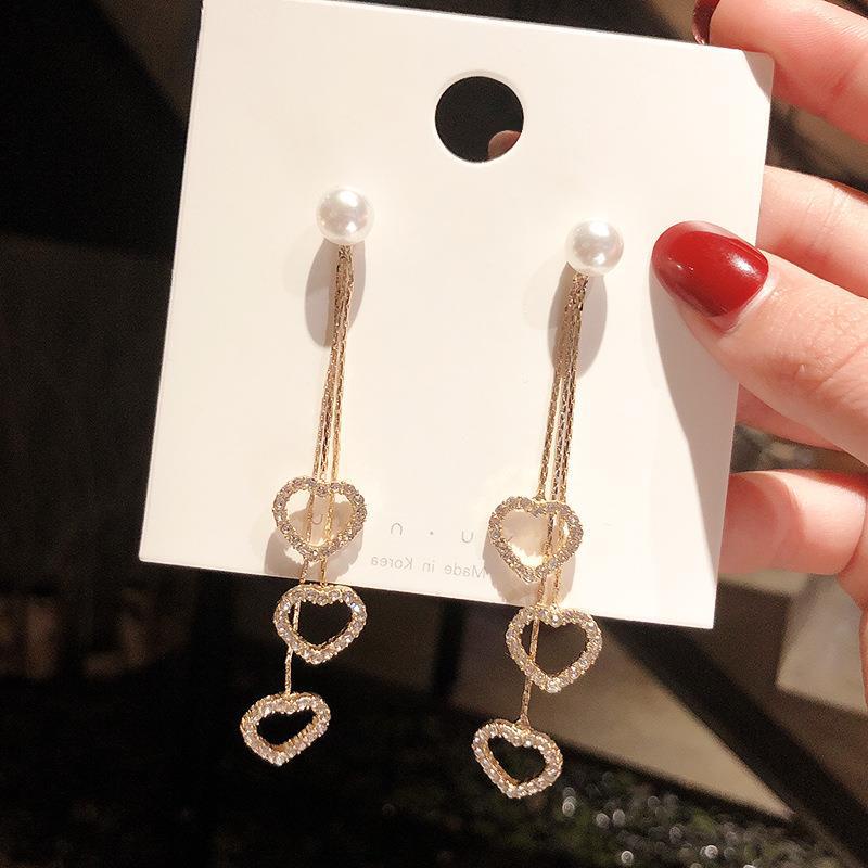 Khuyên Tai Tua Rua Dài Hình Trái Tim Đính Kim Cương Thanh Lịch Và Tinh Tế