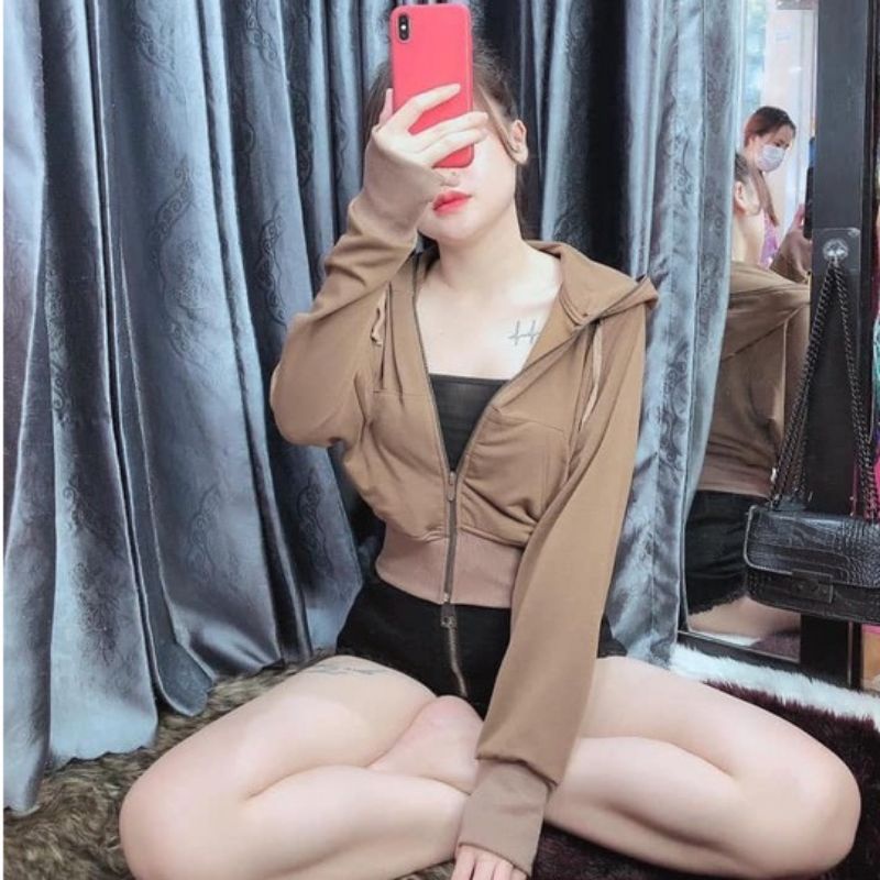 Áo khoác xỏ ngón croptop có nón