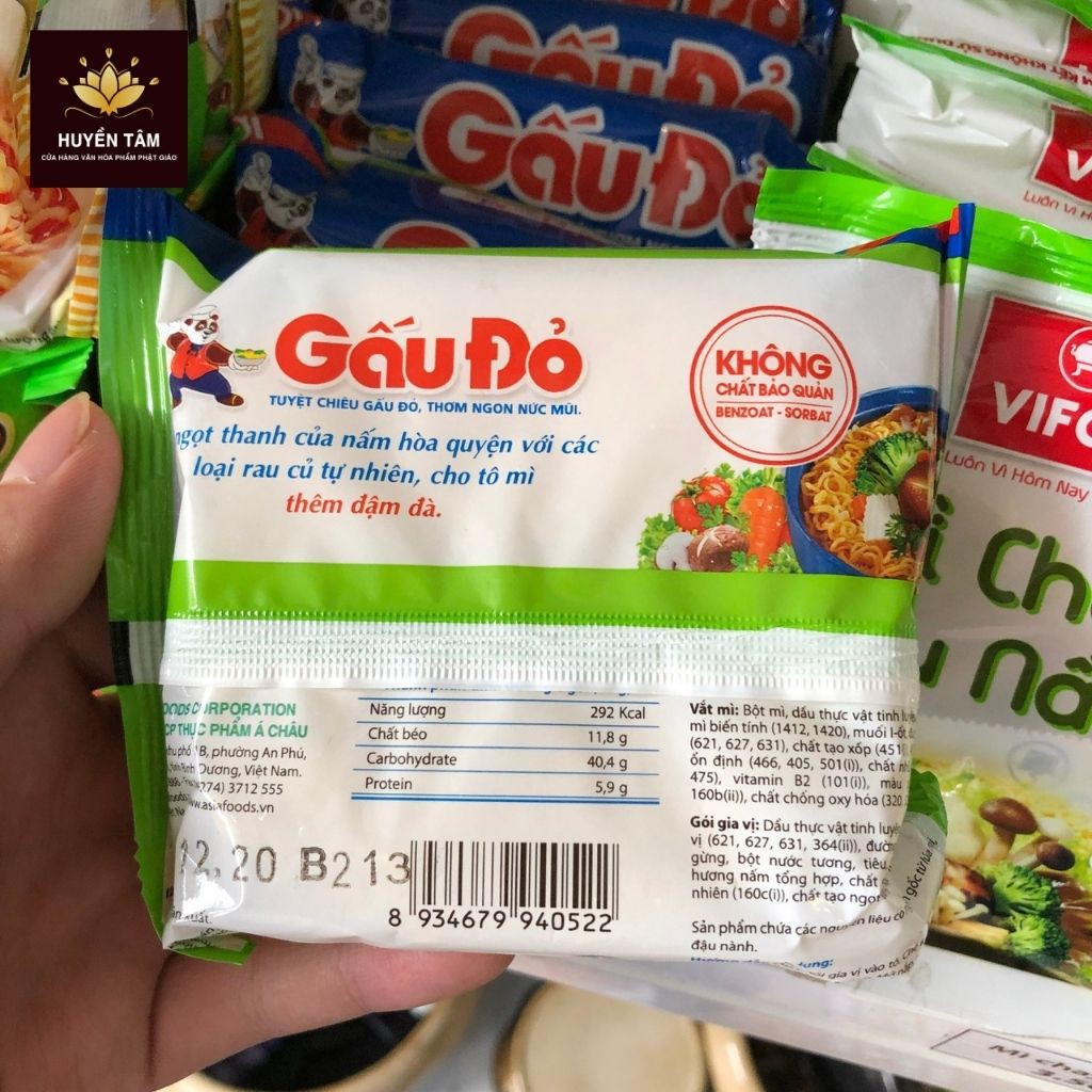 Mì chay Gấu Đỏ (65g/gói) (30 gói/thùng)