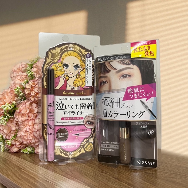 Combo kẻ mắt nước Kiss me và Mascara lông mày