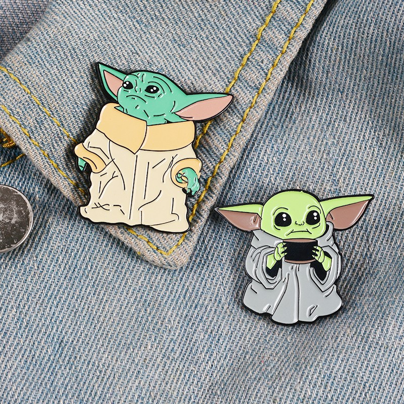 Cài áo kim loại QIHE JEWELRY hình nhân vật baby yoda trong phim star wars độc đáo
