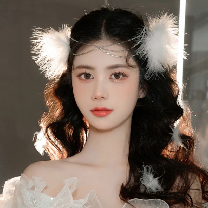 Phụ kiện đeo đầu trang trí đính lông vũ trắng thời trang cho cô dâu