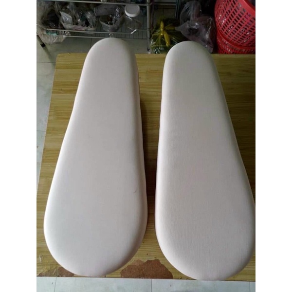 đế cầu ủi.