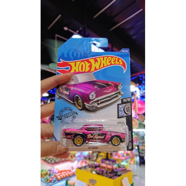 Xe mô hình Hot Wheels phiên bản cao cấp (Super T-Hunt)