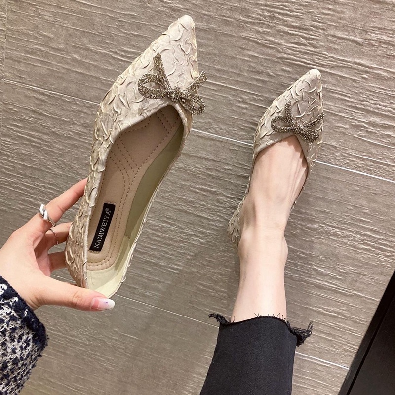 Giày Búp Bê Mũi Nhọn Gót Thấp Đính Nơ Size 34-44 Mới Cho Nữ Size 34-44