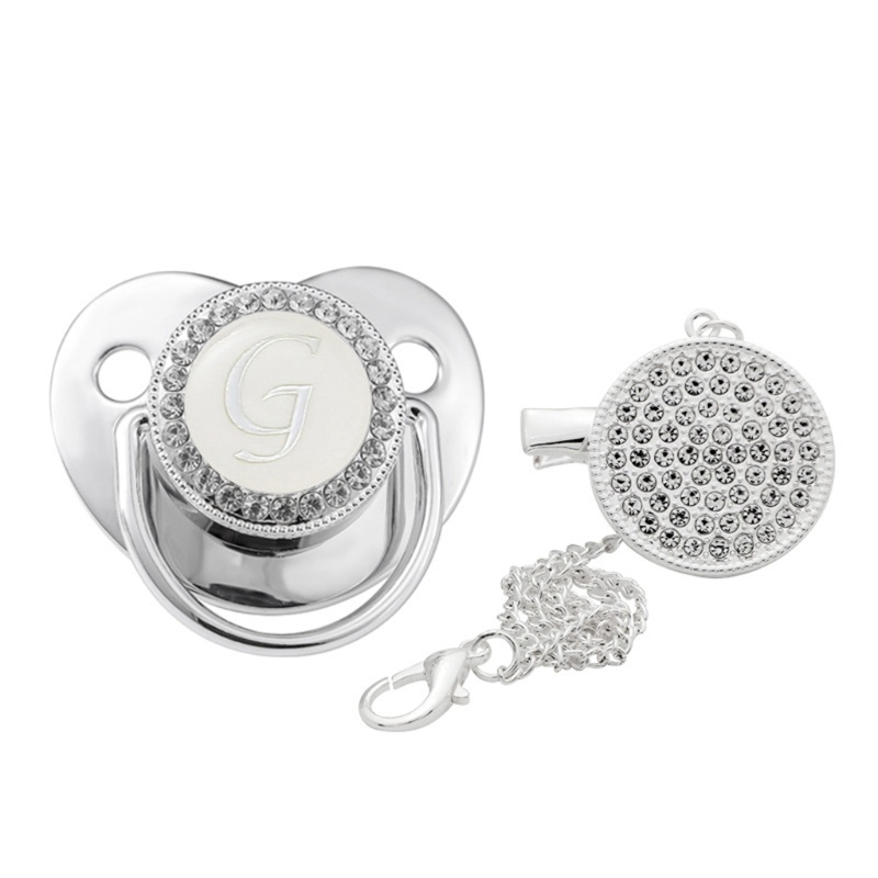 Núm Ti Giả Bằng Silicone Đính Đá Pha Lê 26 Chữ Cái Cho Bé