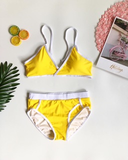 Bikini đắp chéo viền trắng dễ thương