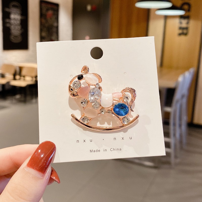 Ghim cài áo phối hình độc đáo phong cách Hàn Quốc dành cho nữ