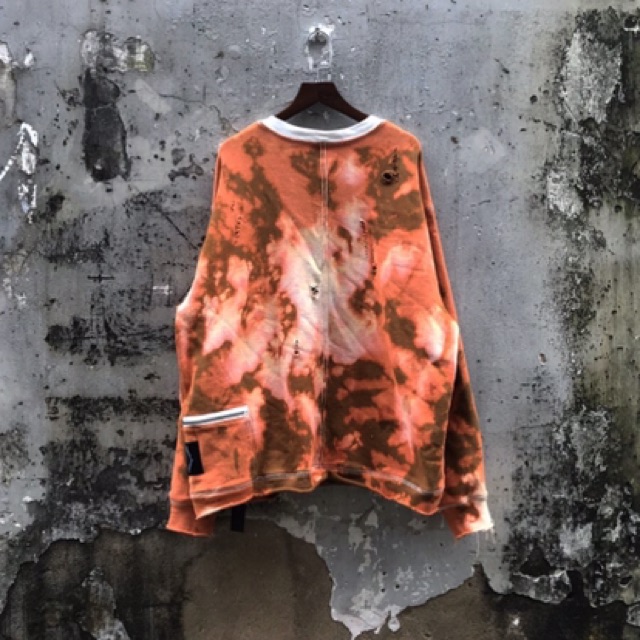 Áo “TVD ONE-P SUNCLAN LIQUID SWEATER”