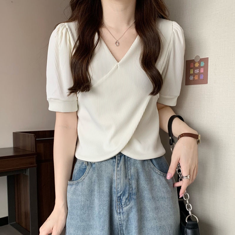 Áo Thun Tay Ngắn Cổ Chữ V Thiết Kế Mới Thời Trang Mùa Hè Dành Cho Nữ