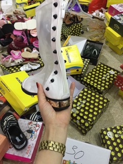 Giày boot bé gái habgf quảng châu